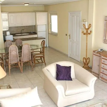 Crysreisen Apartman Arona